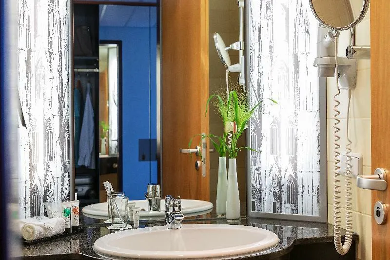 Plaza Premium Koeln Hotel