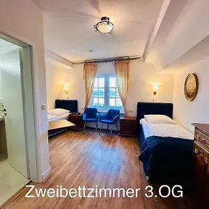 Altstadthotel Hayk Am Rhein Köln