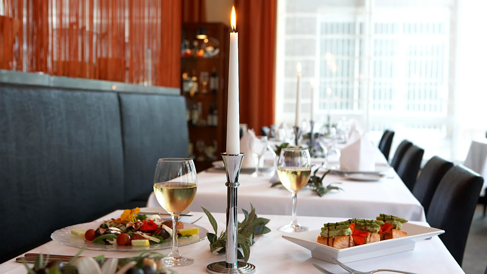 Plaza Premium Koeln Hotel