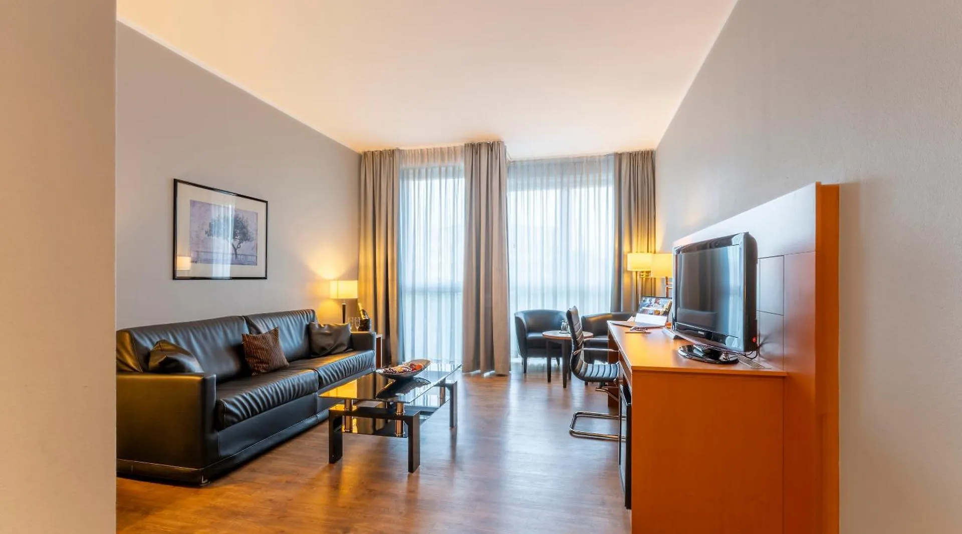 Plaza Premium Koeln Hotel