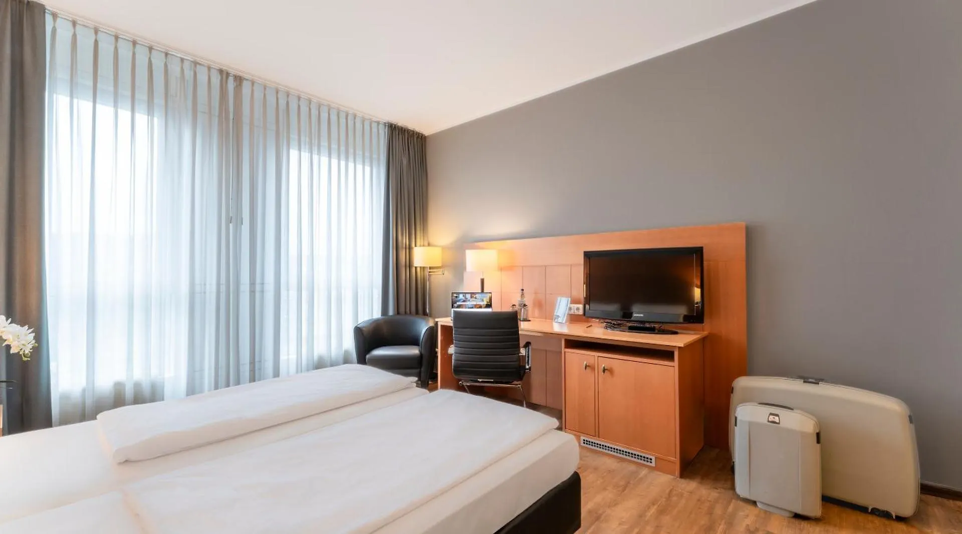Plaza Premium Koeln Hotel 4*, Cologne Germany