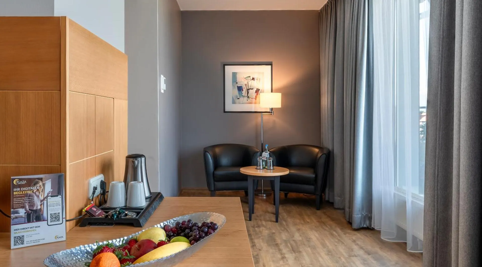 Plaza Premium Koeln Hotel