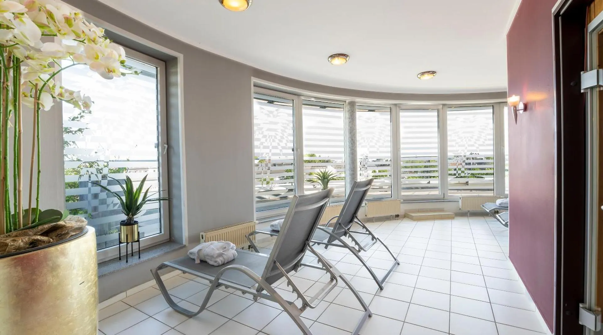Plaza Premium Koeln Hotel
