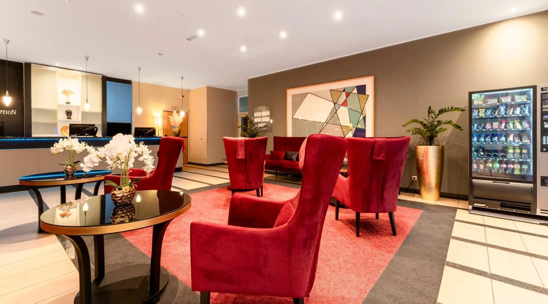 Plaza Premium Koeln Hotel