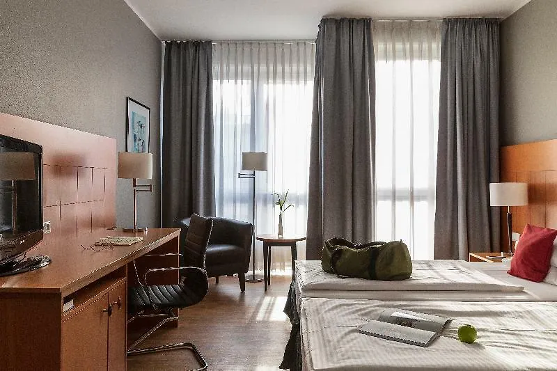 Plaza Premium Koeln Hotel 4*, Cologne
